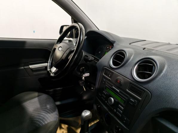 Ford Fusion I Рестайлинг с пробегом 2008 года, цена 415 000 рублей, 258457 км, хэтчбек, Автокод Объявления