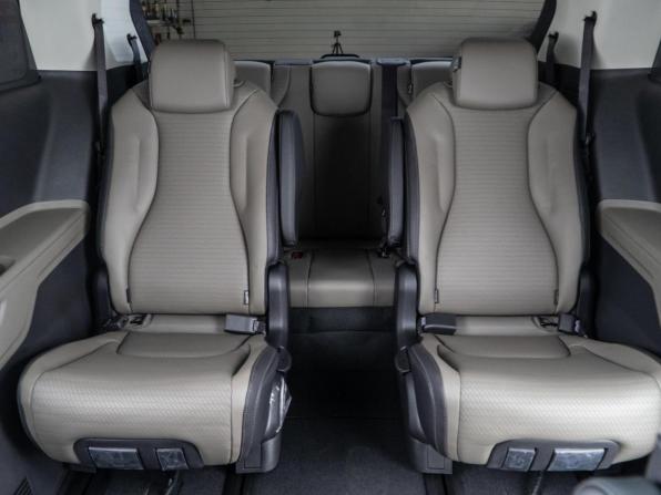 Kia Carnival IV Рестайлинг с пробегом 2025 года, цена 7 745 055 рублей, 49 км, минивэн, Автокод Объявления