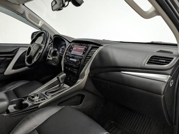 Mitsubishi Pajero Sport III с пробегом 2017 года, цена 2 650 000 рублей, 138486 км, внедорожник, Автокод Объявления