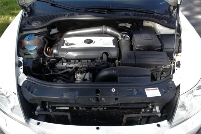 Skoda Octavia II (A5) Рестайлинг с пробегом 2012 года, цена 895 000 рублей, 290167 км, лифтбек, Автокод Объявления