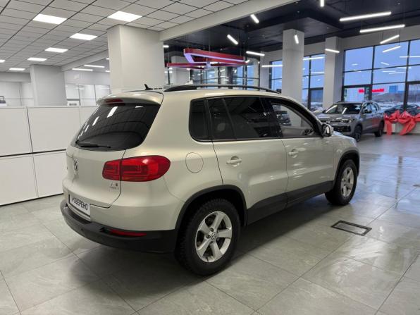 Volkswagen Tiguan I Рестайлинг с пробегом 2013 года, цена 970 000 рублей, 156000 км, внедорожник, Автокод Объявления
