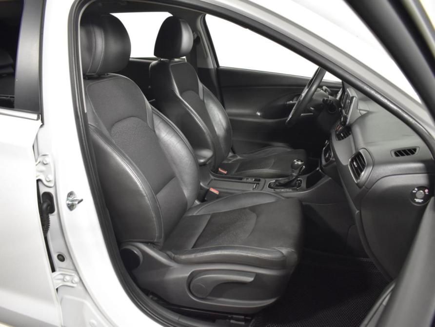 Hyundai i30 III Казань  - изображение 8