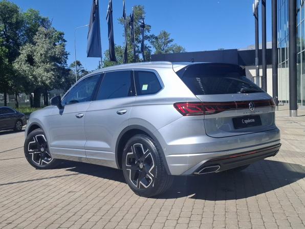 Volkswagen Touareg III Рестайлинг с пробегом 2024 года, цена 10 690 000 рублей, 13255 км, внедорожник, Автокод Объявления