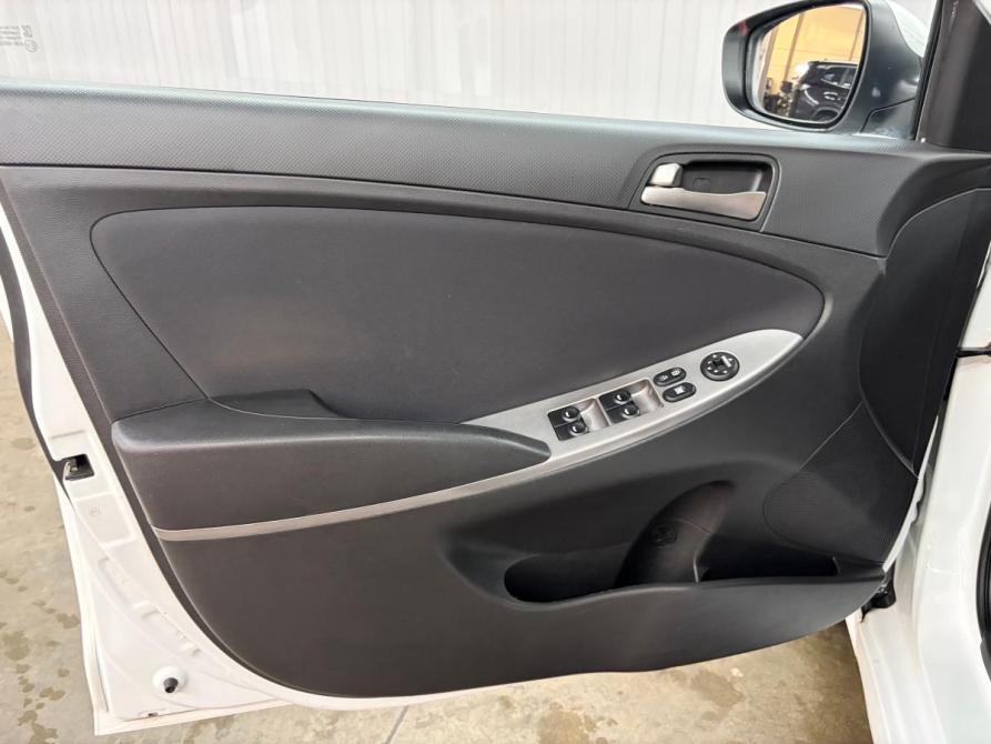 Hyundai Solaris I Рестайлинг Краснодар  - изображение 12