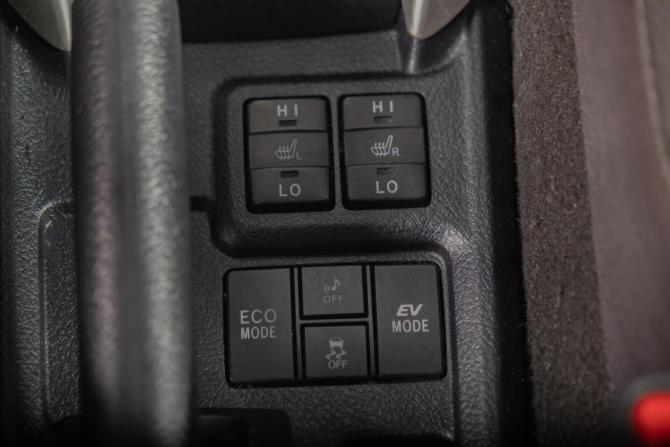 Toyota Corolla XI (E160 E170) Рестайлинг 2 с пробегом 2019 года, цена 1 729 000 рублей, 123000 км, универсал, Автокод Объявления