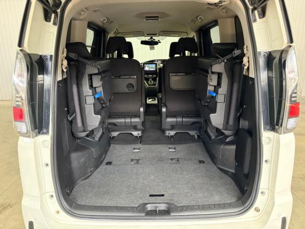 Nissan Serena V (C27) с пробегом 2018 года, цена 1 897 000 рублей, 209550 км, минивэн, Автокод Объявления