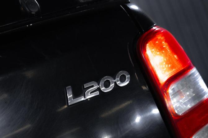 Mitsubishi L200 V с пробегом 2015 года, цена 1 430 000 рублей, 343001 км, пикап, Автокод Объявления
