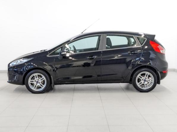 Ford Fiesta Mk6 Рестайлинг с пробегом 2016 года, цена 850 000 рублей, 134538 км, хэтчбек, Автокод Объявления