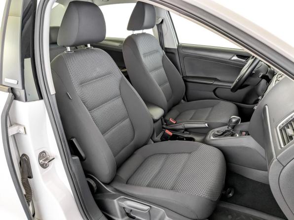 Volkswagen Jetta VI с пробегом 2014 года, цена 1 450 000 рублей, 19372 км, седан, Автокод Объявления