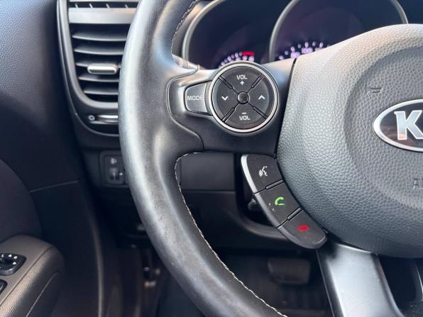 Kia Soul II Рестайлинг с пробегом 2019 года, цена 1 555 000 рублей, 120000 км, хэтчбек, Автокод Объявления