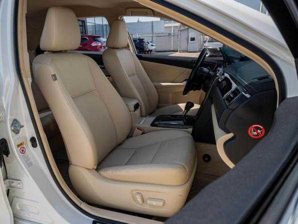Toyota Camry VII (XV50) Рестайлинг с пробегом 2015 года, цена 2 335 000 рублей, 119167 км, седан, Автокод Объявления