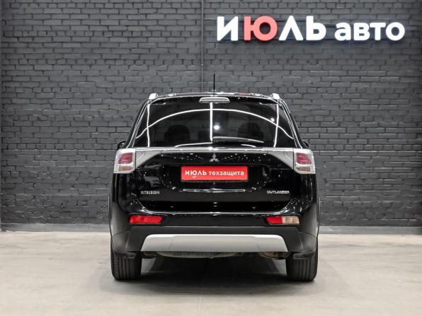 Mitsubishi Outlander III Рестайлинг с пробегом 2014 года, цена 1 455 000 рублей, 121776 км, внедорожник, Автокод Объявления