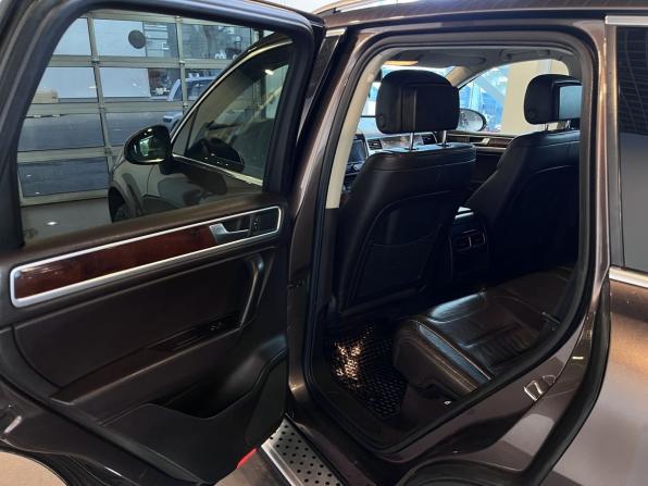 Volkswagen Touareg II с пробегом 2010 года, цена 1 285 000 рублей, 551435 км, внедорожник, Автокод Объявления