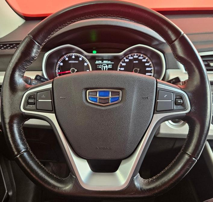 Geely Atlas I Вологда  - изображение 11