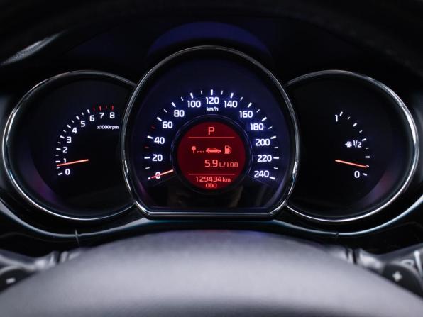 Kia Ceed II Рестайлинг с пробегом 2015 года, цена 1 080 000 рублей, 129432 км, хэтчбек, Автокод Объявления