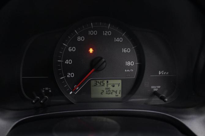 Toyota Vitz III (XP130) с пробегом 2011 года, цена 649 000 рублей, 210205 км, хэтчбек, Автокод Объявления