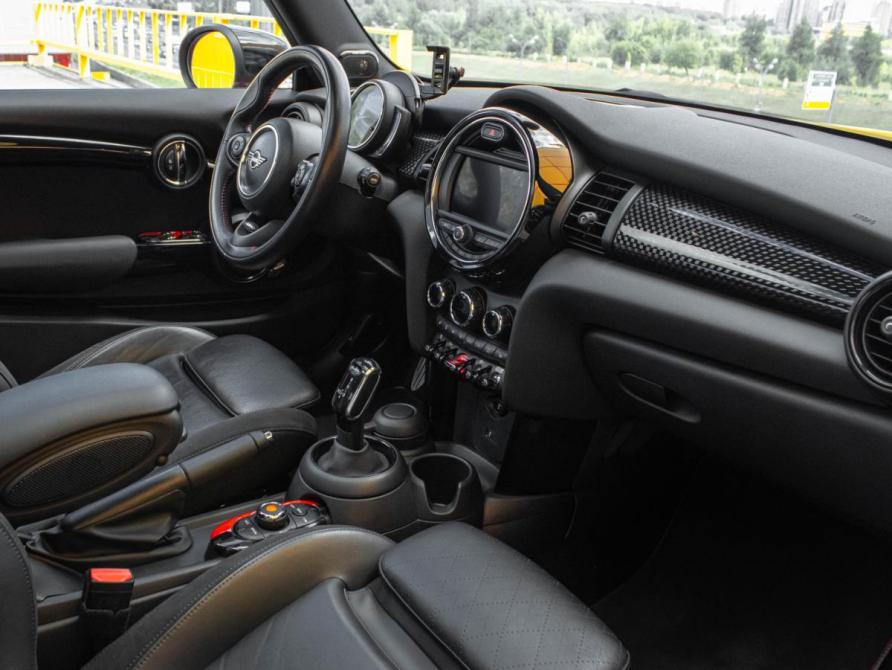 Mini Hatch III (F55/F56) Рестайлинг Москва  - изображение 8