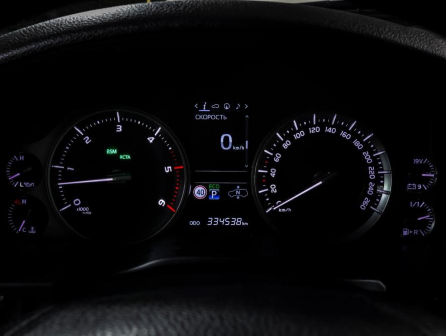 Toyota Land Cruiser 200 Series Рестайлинг 2 Москва  - изображение 18