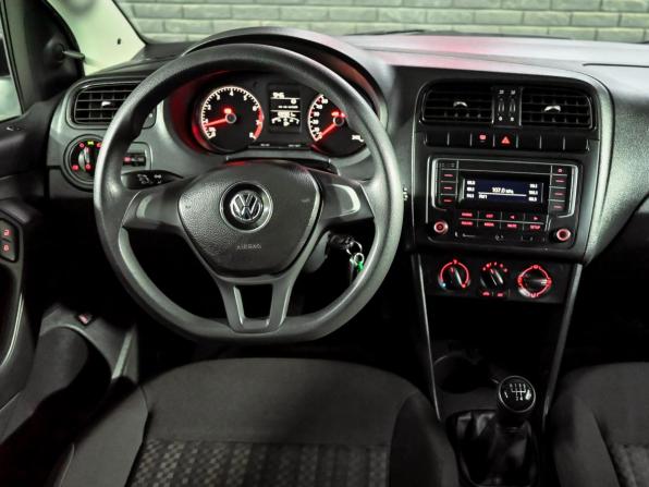 Volkswagen Polo V Рестайлинг с пробегом 2018 года, цена 1 150 000 рублей, 102282 км, седан, Автокод Объявления
