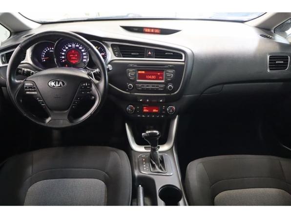 Kia Ceed II Рестайлинг с пробегом 2017 года, цена 1 429 000 рублей, 222337 км, универсал, Автокод Объявления