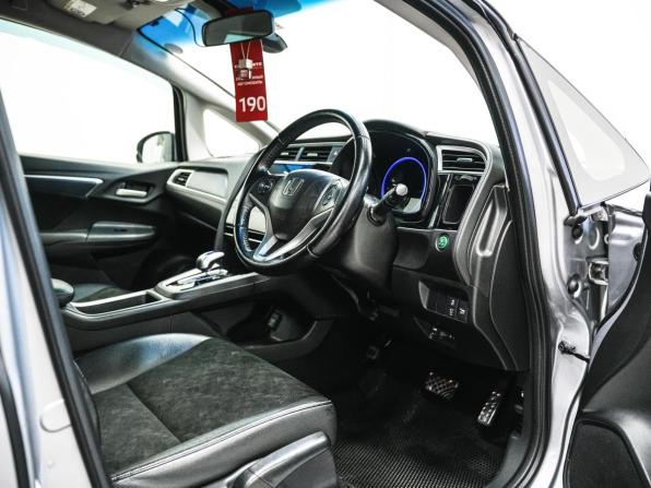 Honda Shuttle II с пробегом 2017 года, цена 1 350 000 рублей, 133527 км, универсал, Автокод Объявления