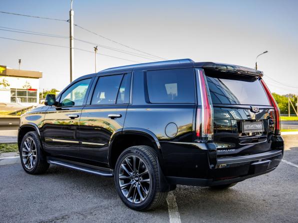 Cadillac Escalade IV с пробегом 2019 года, цена 5 578 000 рублей, 141606 км, внедорожник, Автокод Объявления