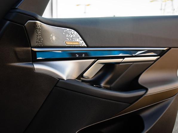 BMW 5 серии VIII (G60/G61/G68) с пробегом 2025 года, цена 8 690 000 рублей, 16 км, седан, Автокод Объявления