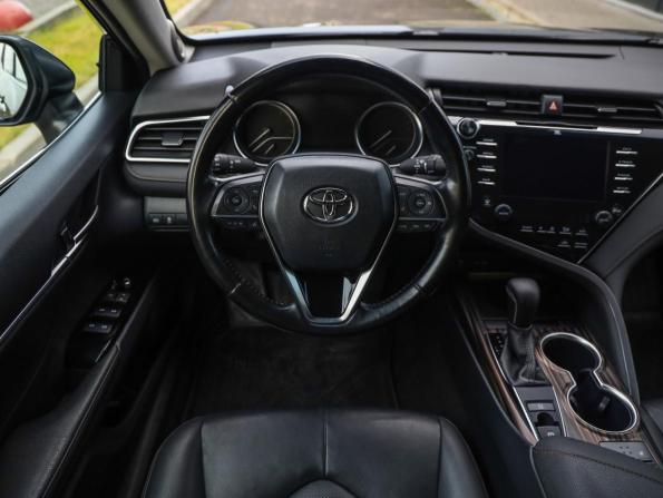 Toyota Camry VIII (XV70) с пробегом 2019 года, цена 2 649 000 рублей, 131089 км, седан, Автокод Объявления