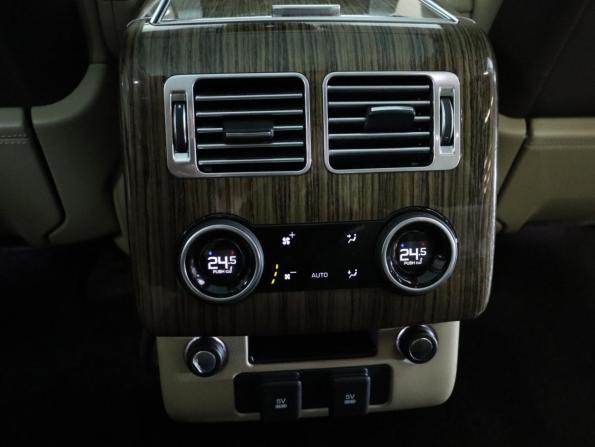Land Rover Range Rover IV Рестайлинг с пробегом 2019 года, цена 6 732 000 рублей, 151970 км, внедорожник, Автокод Объявления