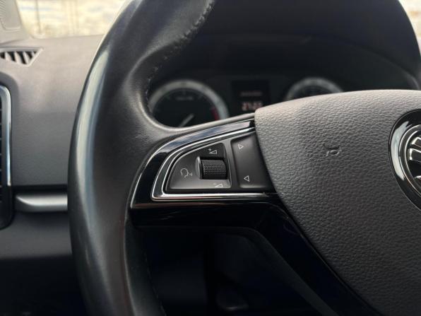 Skoda Karoq I с пробегом 2020 года, цена 2 250 000 рублей, 132872 км, внедорожник, Автокод Объявления