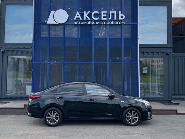 Kia Rio IV Рестайлинг с пробегом 2021 года, цена 1 599 000 рублей, 83000 км, седан, Автокод Объявления