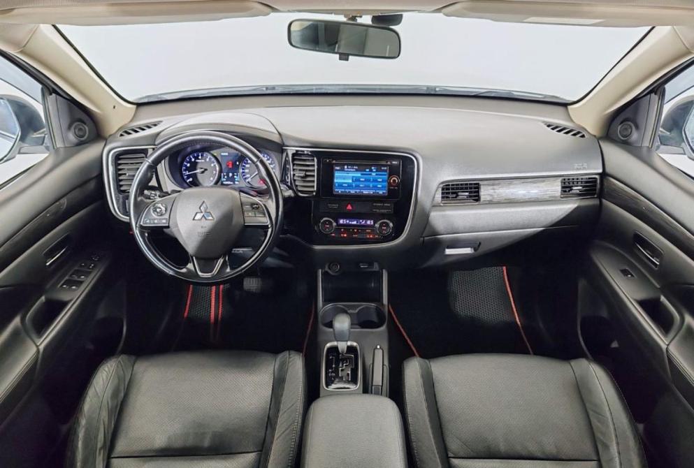 Mitsubishi Outlander III Рестайлинг 2 Ярославль  - изображение 10