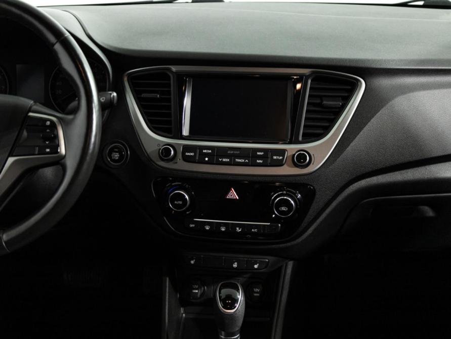 Hyundai Solaris II Санкт-Петербург  - изображение 14