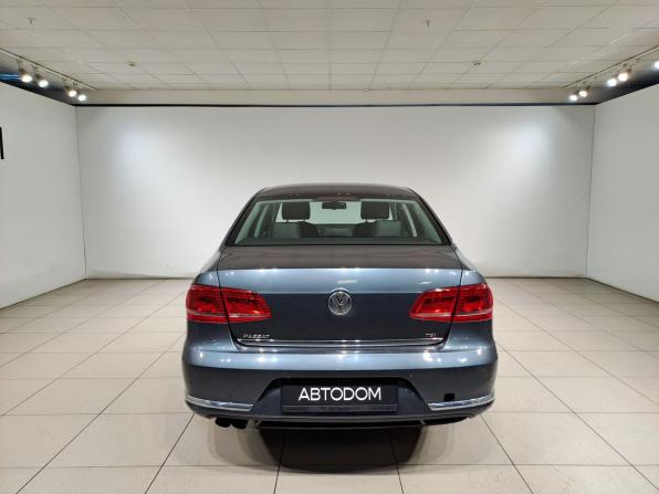 Volkswagen Passat B7 с пробегом 2011 года, цена 899 000 рублей, 204000 км, седан, Автокод Объявления