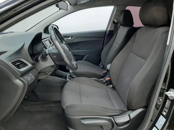 Hyundai Solaris II с пробегом 2019 года, цена 1 290 000 рублей, 117000 км, седан, Автокод Объявления