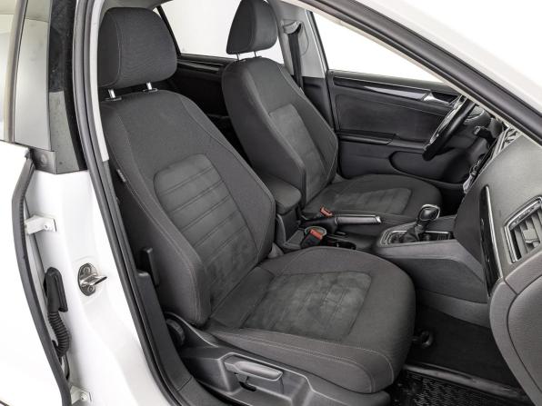 Volkswagen Jetta VI Рестайлинг с пробегом 2017 года, цена 1 300 000 рублей, 154010 км, седан, Автокод Объявления