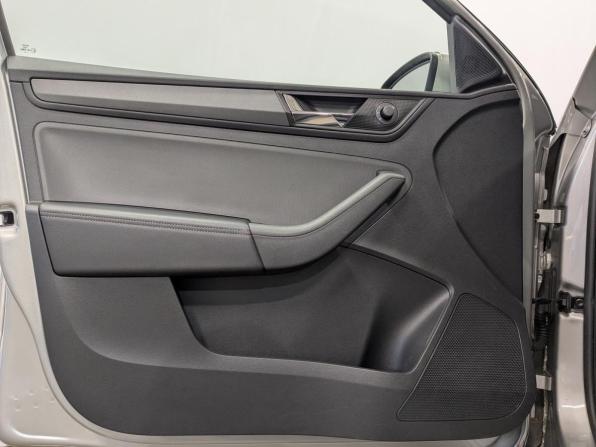 Skoda Rapid II с пробегом 2022 года, цена 1 775 000 рублей, 45272 км, лифтбек, Автокод Объявления