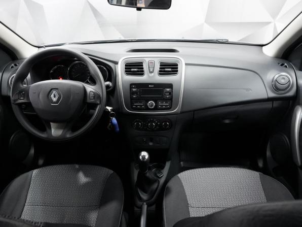Renault Sandero II Рестайлинг с пробегом 2018 года, цена 950 000 рублей, 91000 км, хэтчбек, Автокод Объявления