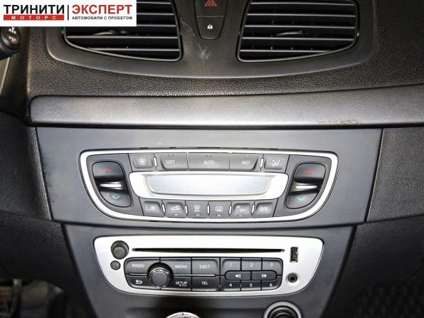 Renault Megane III Рестайлинг с пробегом 2013 года, цена 837 000 рублей, 172640 км, хэтчбек, Автокод Объявления