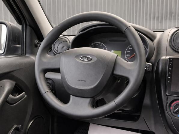 Lada (ВАЗ) Granta I с пробегом 2017 года, цена 477 000 рублей, 68153 км, лифтбек, Автокод Объявления