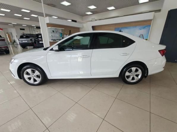Skoda Octavia IV (A8) с пробегом 2021 года, цена 2 150 000 рублей, 86548 км, лифтбек, Автокод Объявления