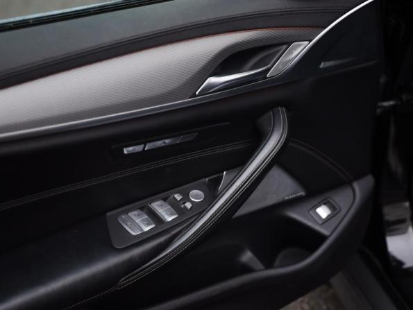 BMW 5 серии VII (G30/G31/G38) с пробегом 2018 года, цена 3 885 750 рублей, 130705 км, седан, Автокод Объявления