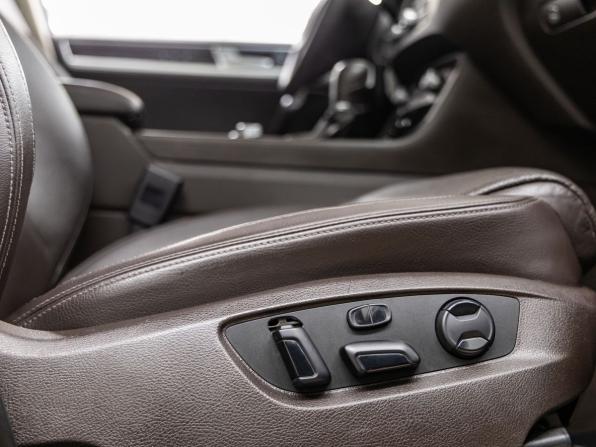 Volkswagen Touareg II Рестайлинг с пробегом 2016 года, цена 3 048 000 рублей, 199138 км, внедорожник, Автокод Объявления