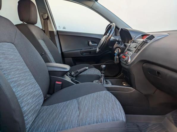Kia Ceed I с пробегом 2009 года, цена 639 000 рублей, 207242 км, универсал, Автокод Объявления