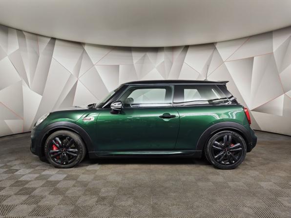 Mini Hatch III (F55/F56) с пробегом 2016 года, цена 2 099 000 рублей, 109694 км, хэтчбек, Автокод Объявления