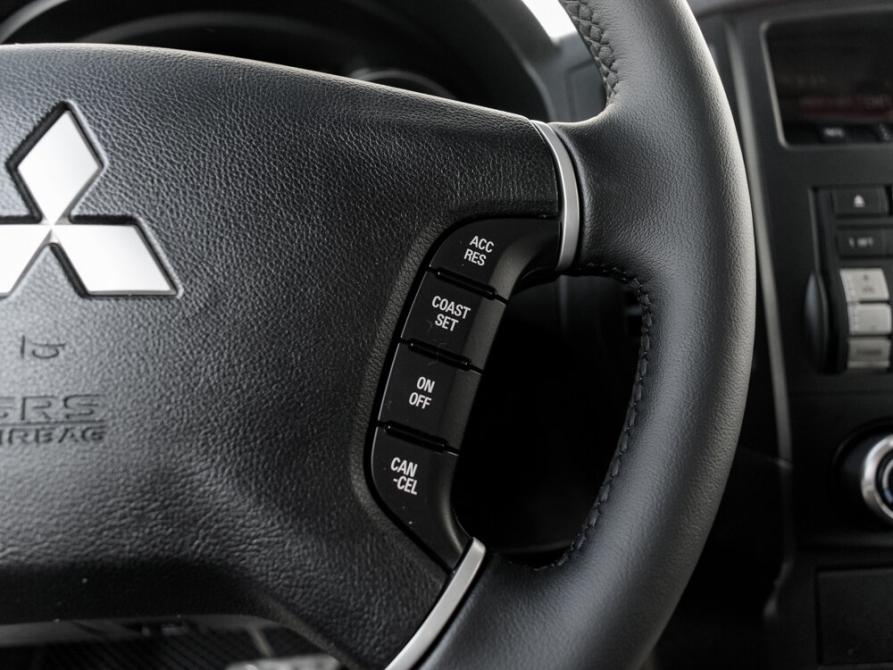 Mitsubishi Pajero IV Рестайлинг 1 Екатеринбург  - изображение 16