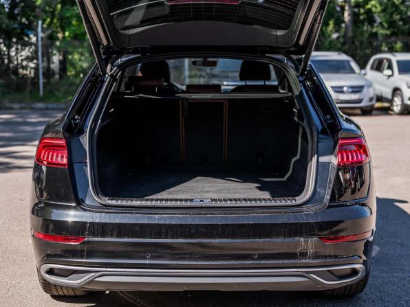 Audi Q8 I (4M) с пробегом 2022 года, цена 5 900 000 рублей, 115834 км, внедорожник, Автокод Объявления