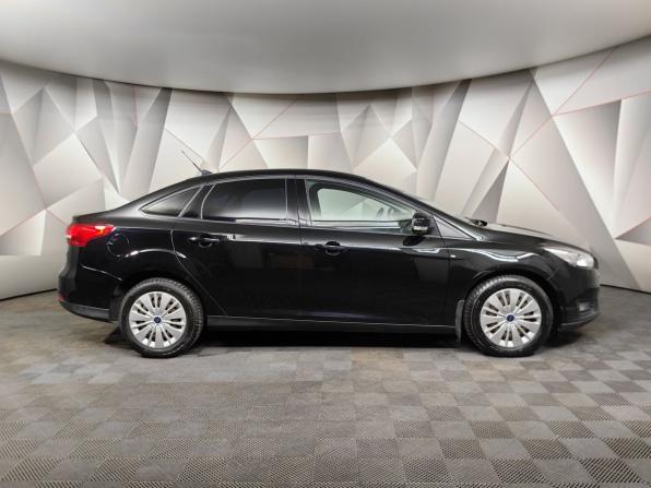 Ford Focus III Рестайлинг с пробегом 2017 года, цена 1 059 000 рублей, 125432 км, седан, Автокод Объявления