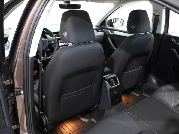 Skoda Octavia III (A7) Рестайлинг с пробегом 2019 года, цена 1 969 000 рублей, 159803 км, лифтбек, Автокод Объявления