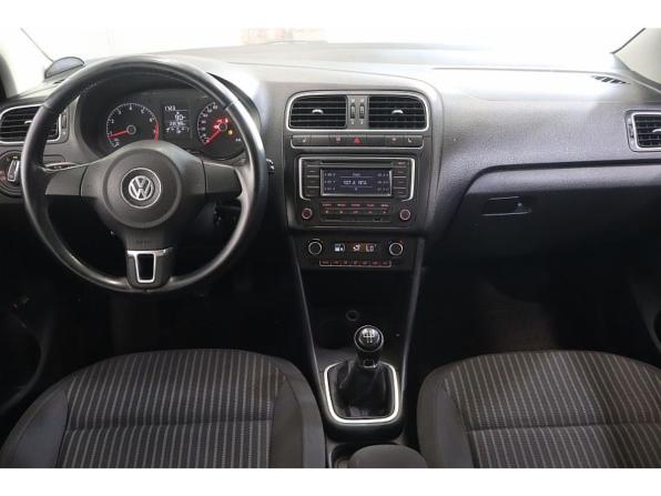 Volkswagen Polo V с пробегом 2014 года, цена 689 000 рублей, 235400 км, седан, Автокод Объявления